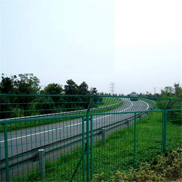 公路護欄網(wǎng)圖片3
