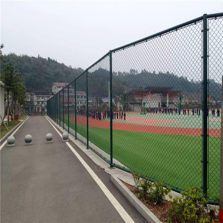 網(wǎng)球場圍網(wǎng)圖片3 網(wǎng)球場圍網(wǎng)圖片3